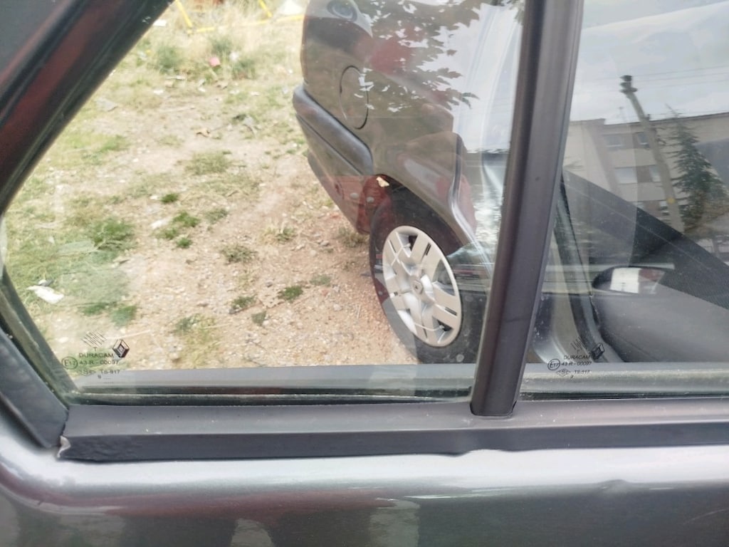 acil ihtiyaçtan satılık cam gibi Renault 19 EUROPA 1.6 2000 model - 9