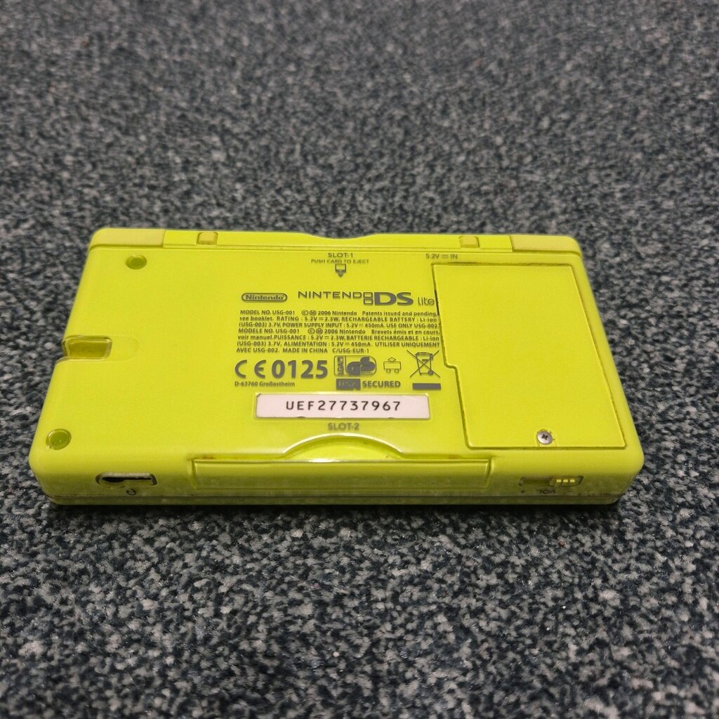 Nintendo DS Lite Lime Green + Hard Case - 9