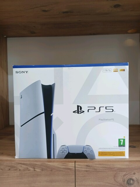 SONY PS5 SLİM 1TB CD Lİ SÜRÜM KUTULU SIFIR 2 YIL GARANTİLİ CİHAZ