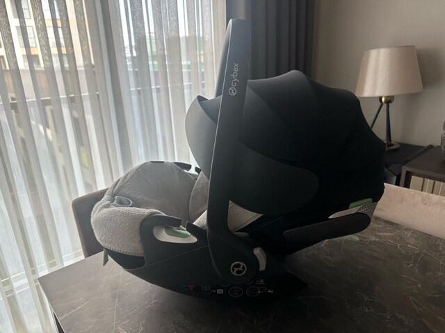 Cybex Cloud T isize Plus Bebek Puset Ana Kucağı