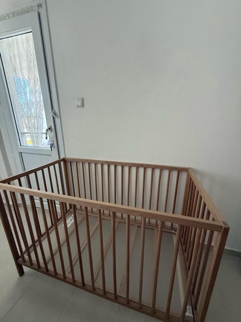 İkea Bebek Karyolası Kayın Görünümlü