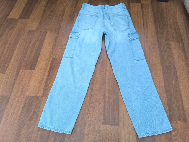 BERSHKA JEANS