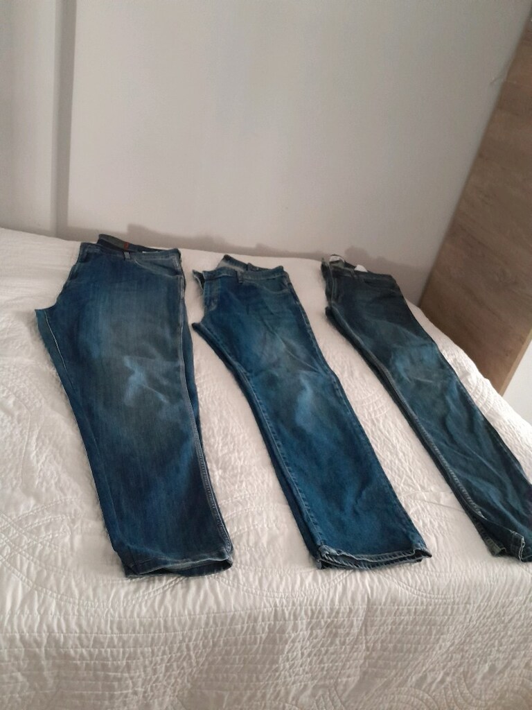 3 adet erkek kot pantolon