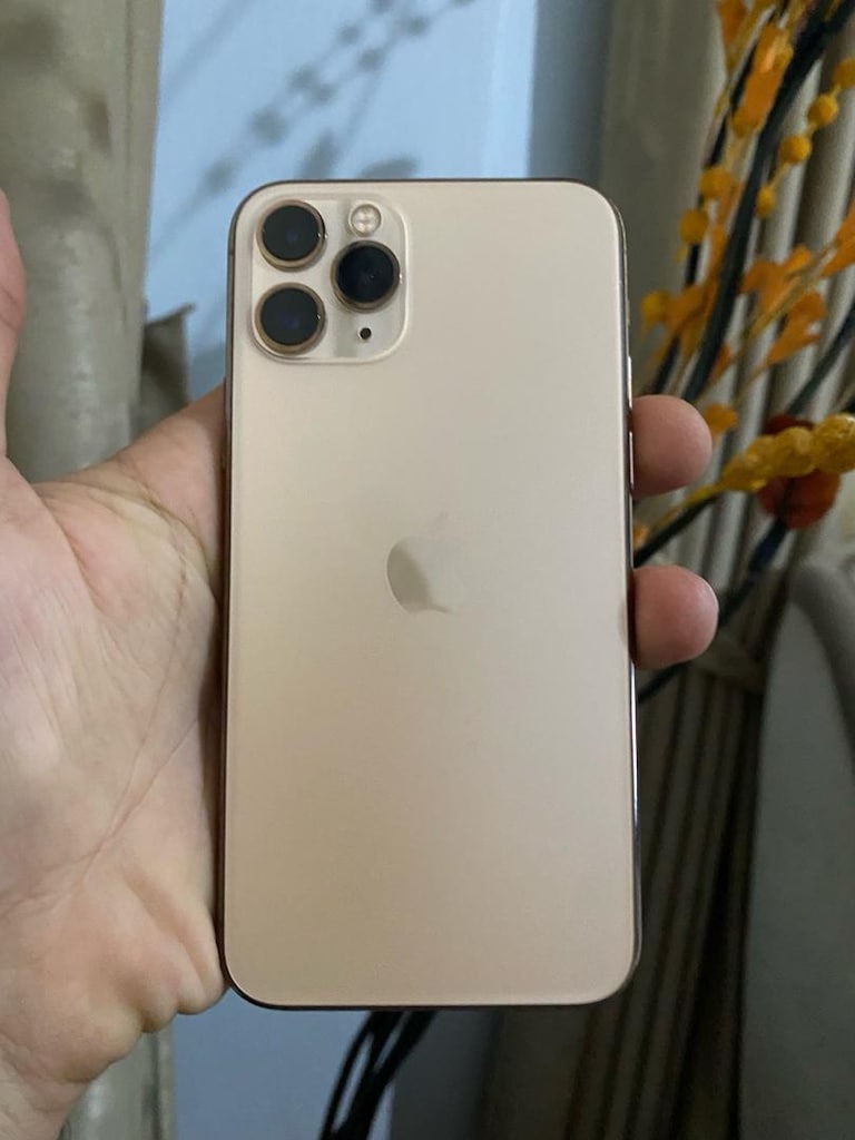 YURTDIŞI 0 GİBİ İPhone 11 PRO 256GB 4 AY DAHA KULLANIMA AÇIK PİL 82 - 6