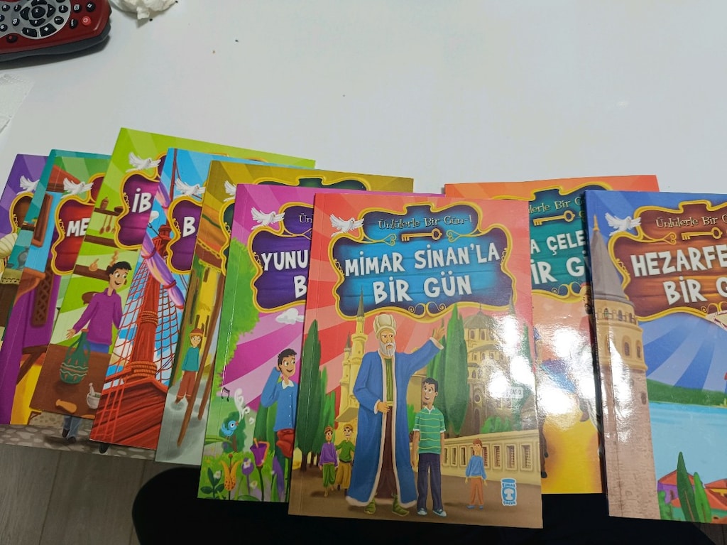 Ünlülerle bir gün seti 10 kitap - 2