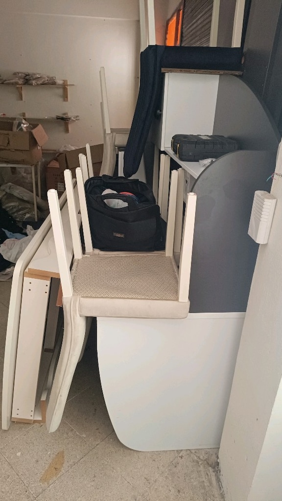 Yemek takımı ve bilgisayar masası sıfır ayarinda - 4