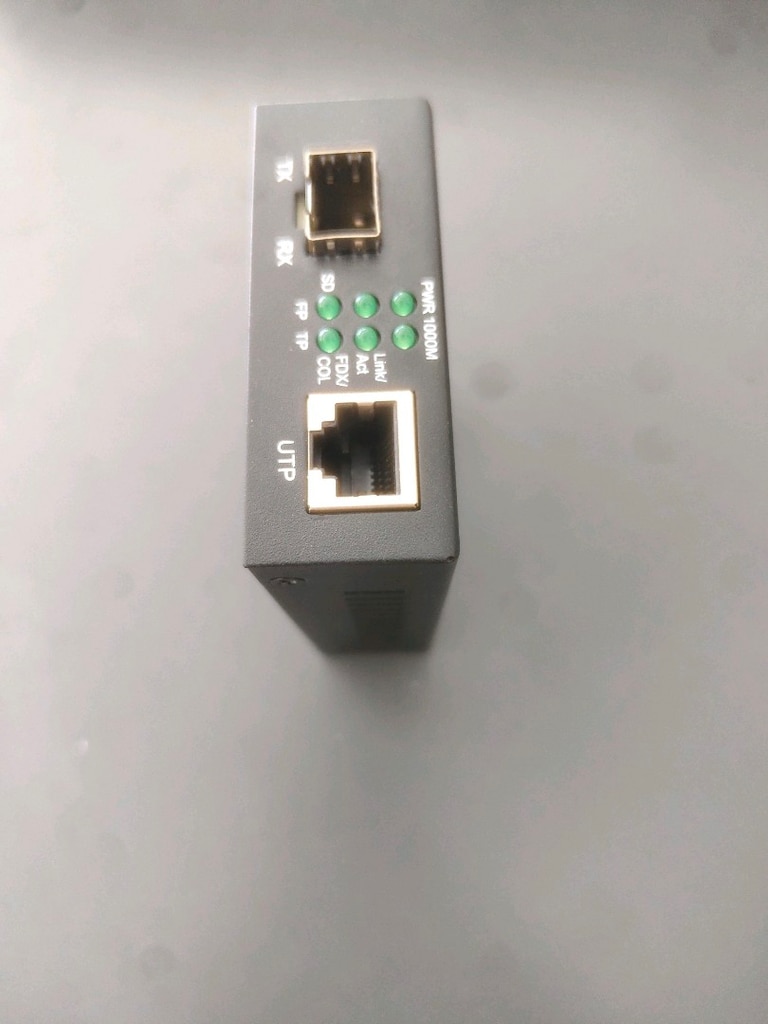 10/100/1000Base-TX to 1000Base-FX Gigabit Ethernet Converter HTB-GSSFP - 2