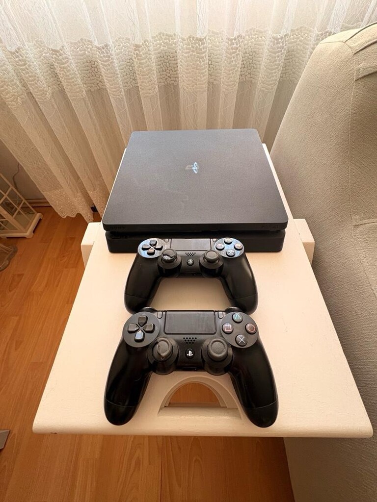 PS4 SLİM 512 GB ÇİFT KONSOL +FİFA 20 - 2