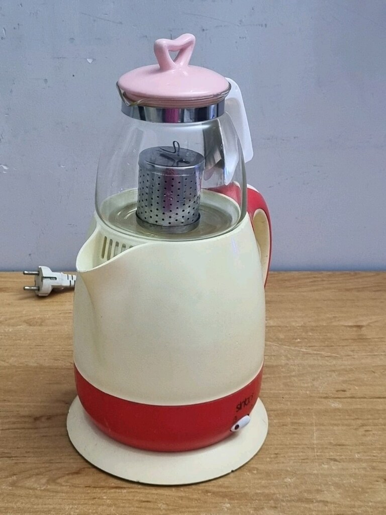 Sinbo { 2000 W Cam Demlikli Çay Makinesi} - 2