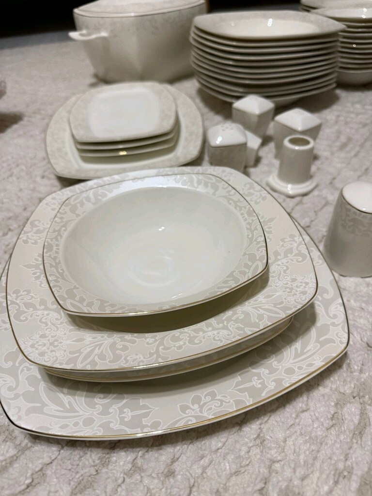 12 kişilik yemek takımı Schafer yemek seti pazarlık payı vardır - 4