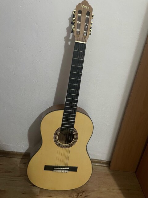 Valencia VC-304 Solak Klasik Gitar