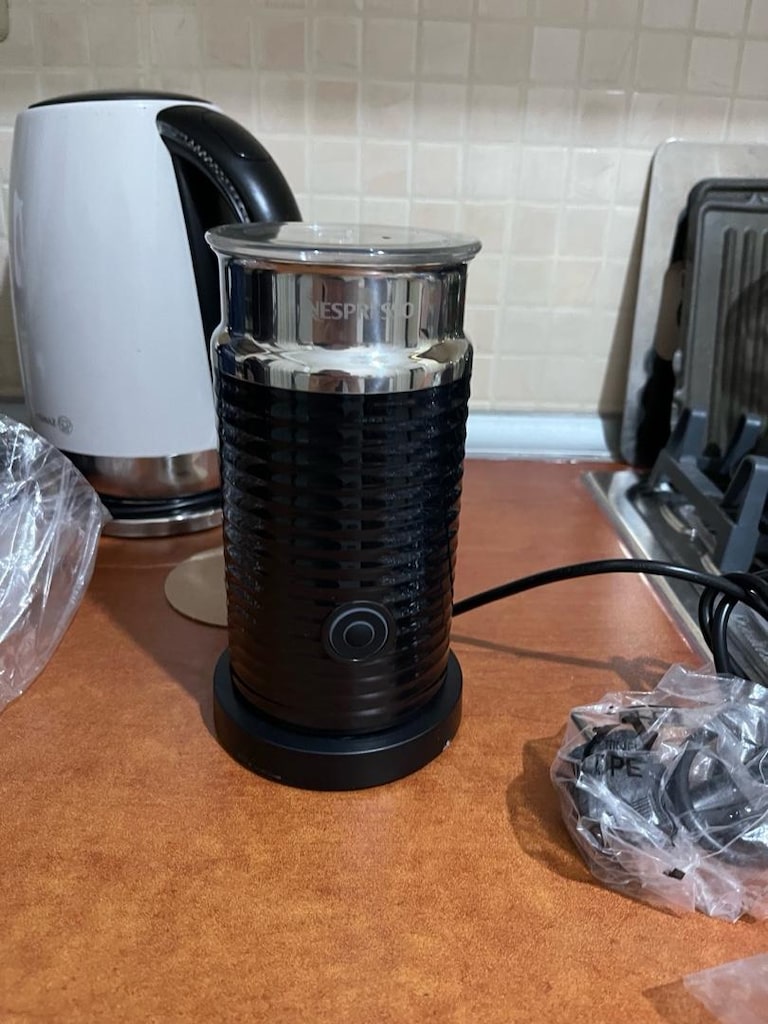 Nespresso Essenza Mini C30+Aeroccino 3-Kutulu Z(1-3Kez Kullanılmış) - 9