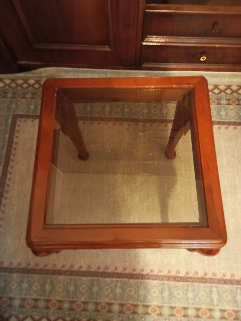 iki küçük bir orta sehpa - 2