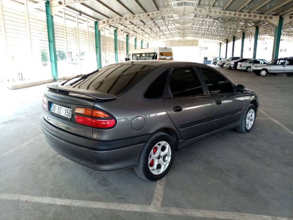 Reanult laguna 1.8 16v rxe - 9