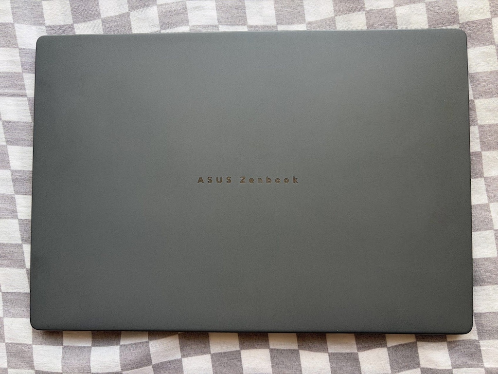 ASUS ZENBOOK A14 OLED SNAPDRAGON X ELİTE 32 GB RAM 1 TB SSD - 4