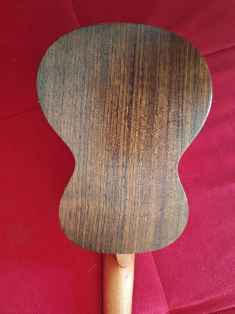 Ukulele Soprano - 6