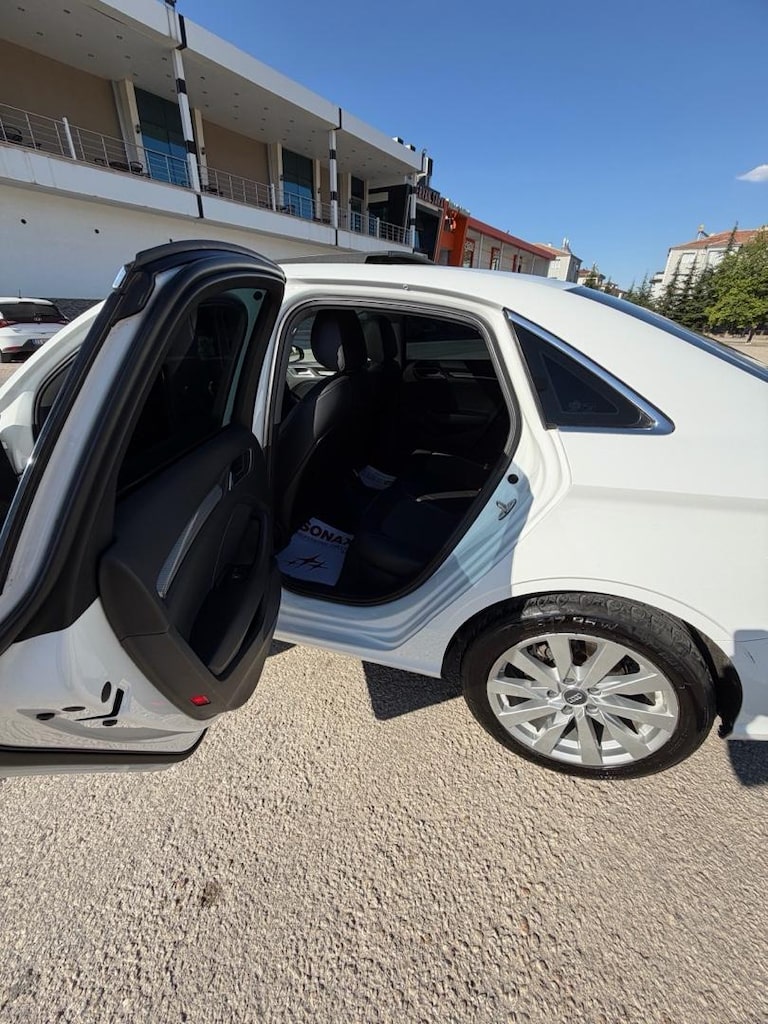 HATASIZ 2016 160 Binde Audi A3 1.6tdi Design Line Cam Tavanlı - 16