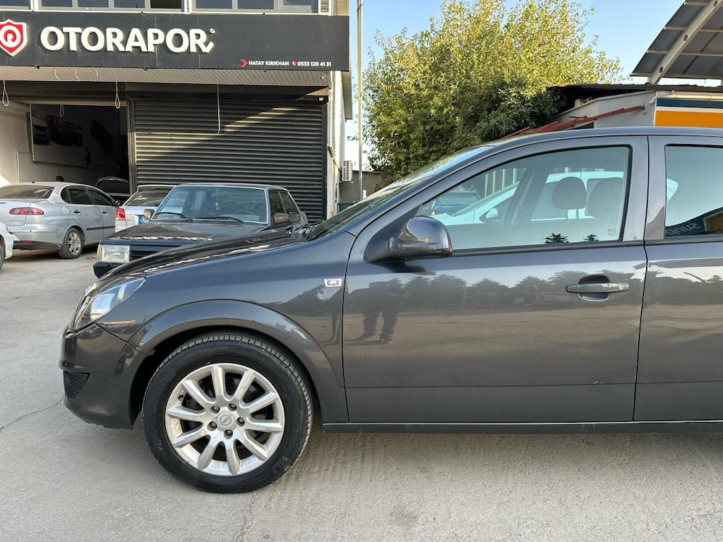 Opel Astra - 2