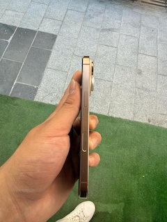 İPhone 16 Pro Yd - 4