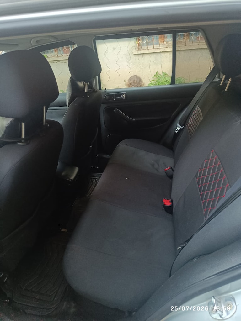 2001 MODEL VOLKSWAGEN GOLF 4 - 5