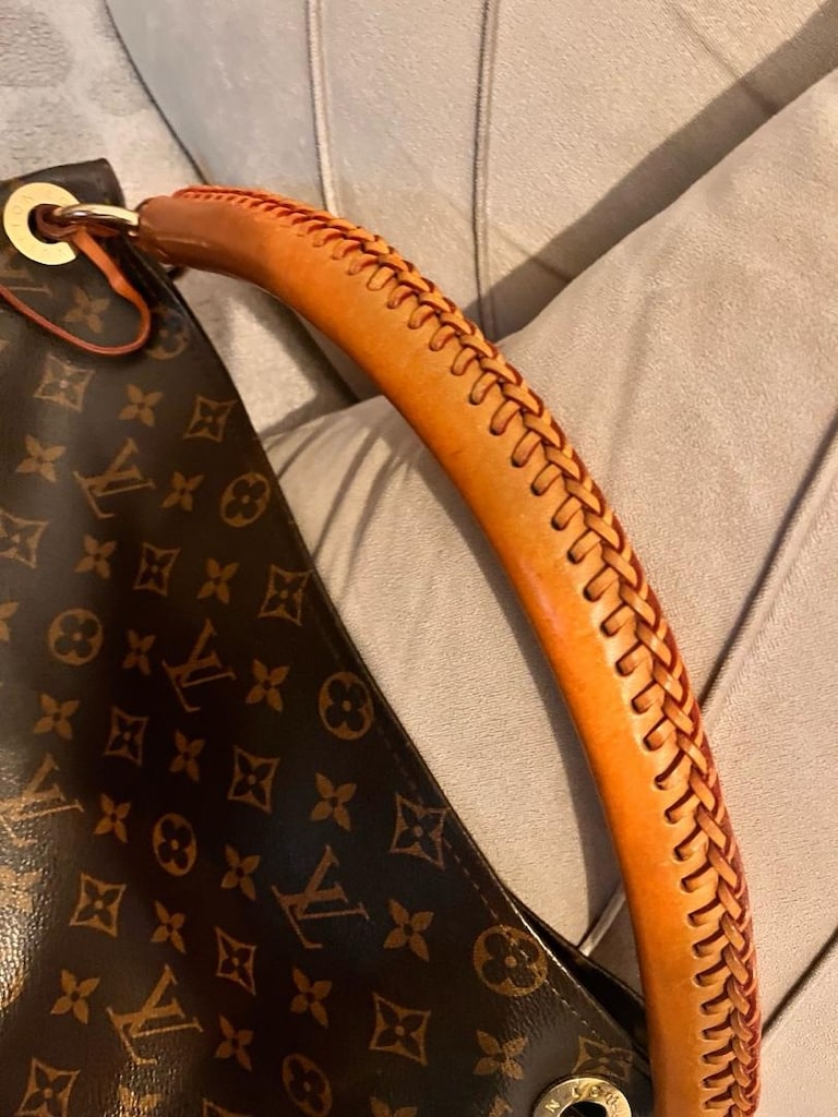 Louis Vuitton - 4
