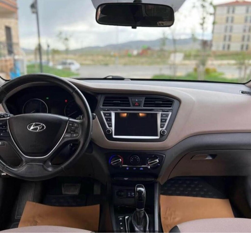 HYUNDAİ i20 - 2