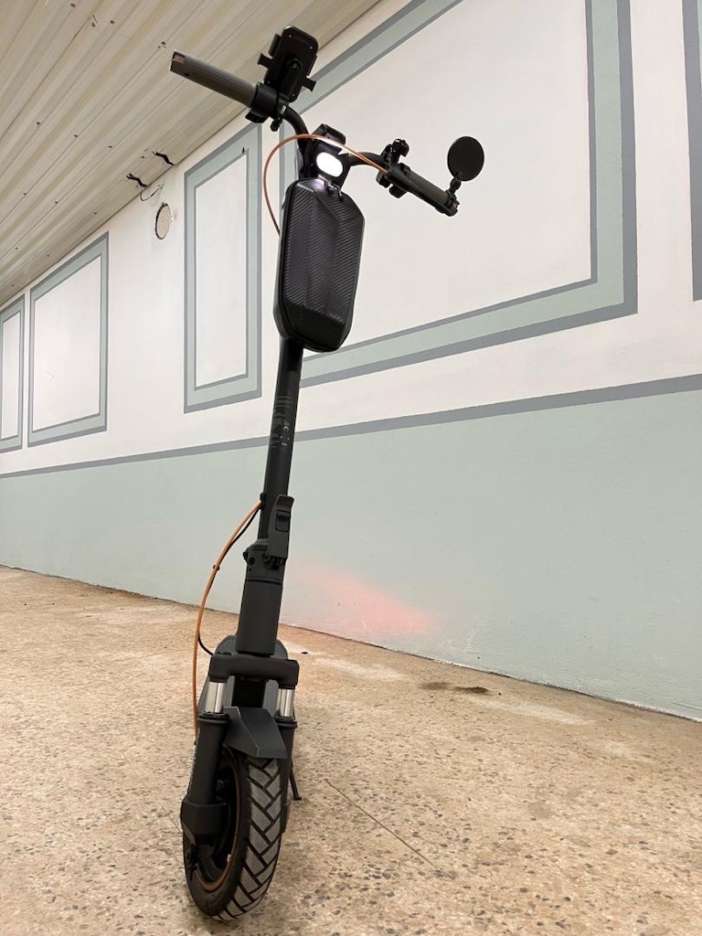 NAVEE GT3 ELEKTRİKLİ SCOOTER | 75 KM’DE | GARANTİLİ | EKSTRA AKSESUARL