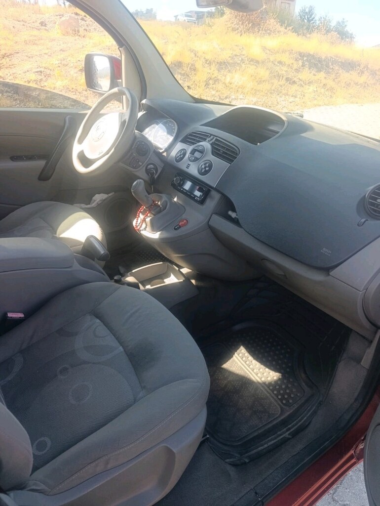 Renault kangoo multix 1.5 dCi expression - 9