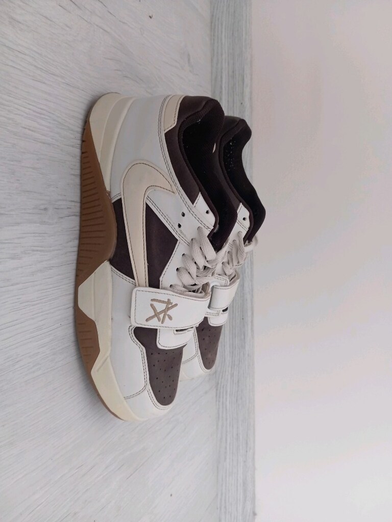 Nike Travis Scoot Ayakkabı