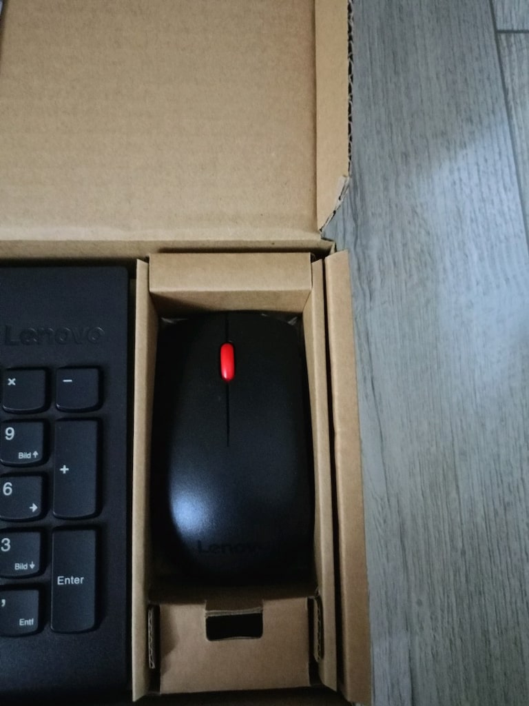 Lenovo Kablosuz Klavye Sıfır ayarında - 4