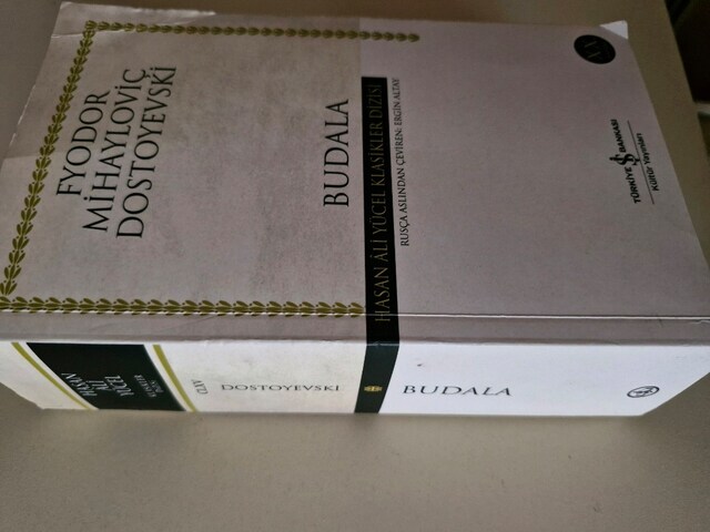 Dostoyevski Budala