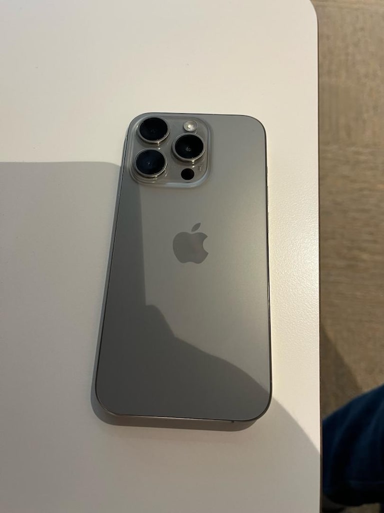 İphone 15 Pro 128 GB Natural Titanium - 2