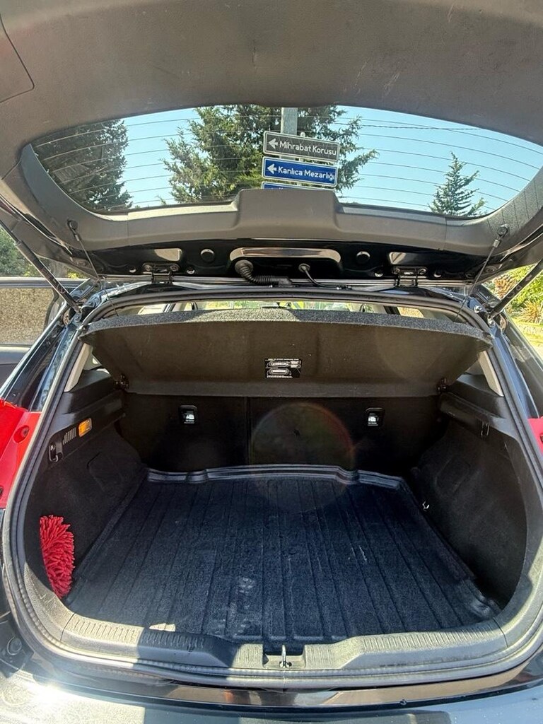 Sahibinden Toyota Auris 1.4 D-4D Premium 2013 Model - 15