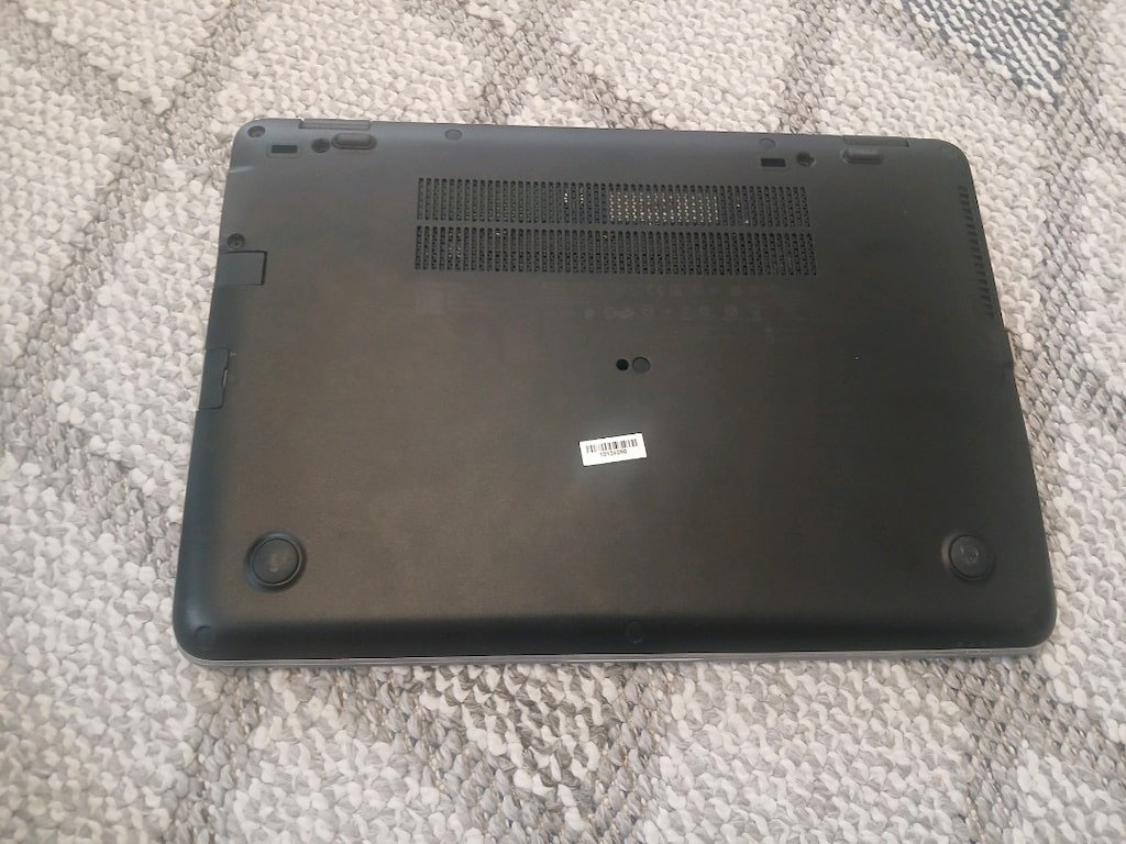 HP ELITEBOOK İ5 6300U 4 256 14 INC HATASIZZ - 9