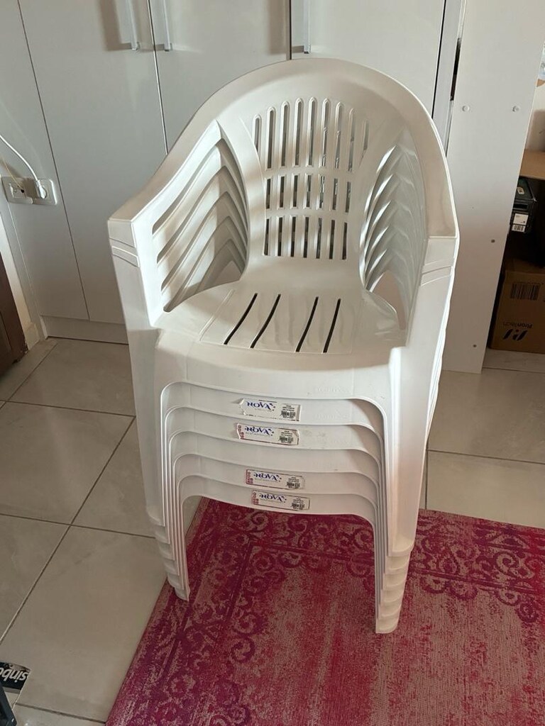 Ev eşyaları ( Çekyat, Masa , Plastik Sandalye, Katlanır yatak) - 3