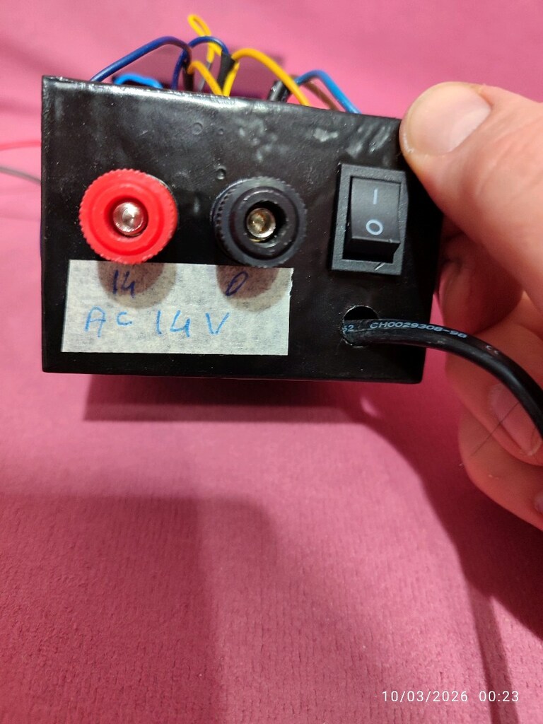 ayarlı1.3 15.5volt mak3amper göstergeli adaptör 900tl - 6