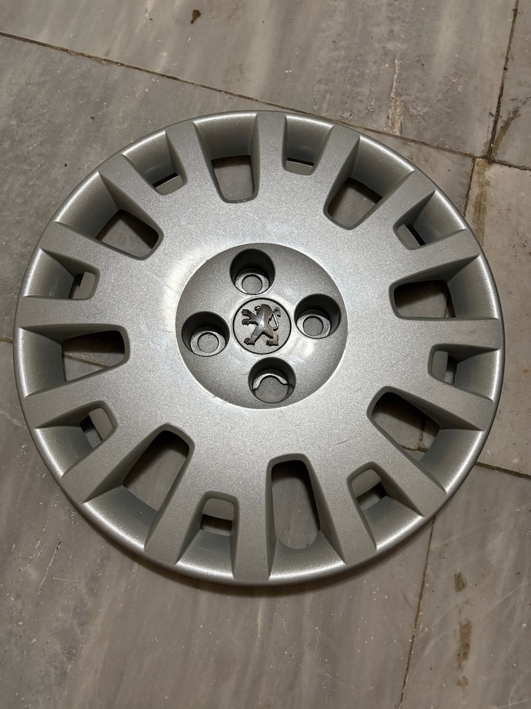peugeot bipper jant kapağı 15 inç orjinal 1 adet fiyatıdır - 12