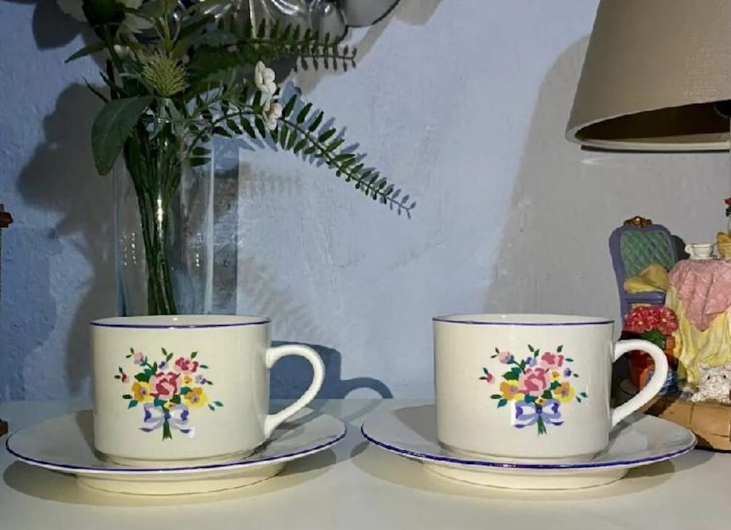 Vintage LYNNS Porselen Fincan & Çay Nescafe Boy