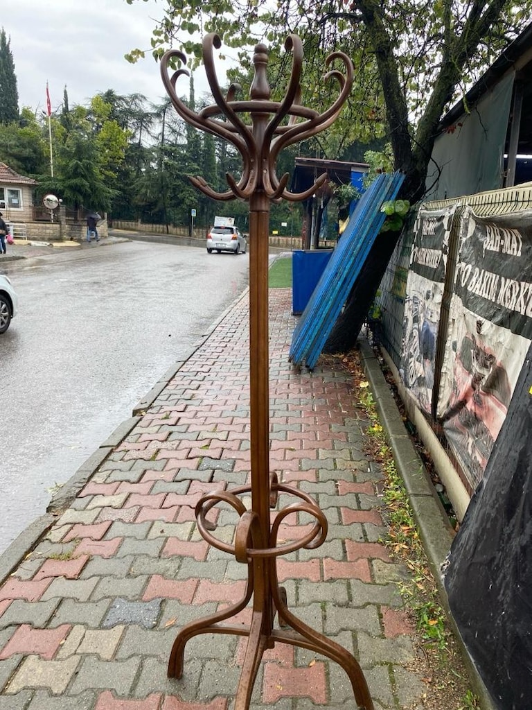 ayaklı askılık ahşap