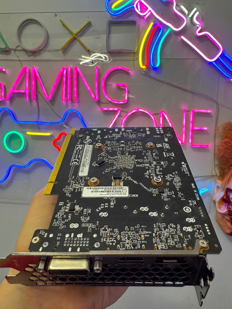 Palit RTX 3050 StormX OC 6 GB - 3