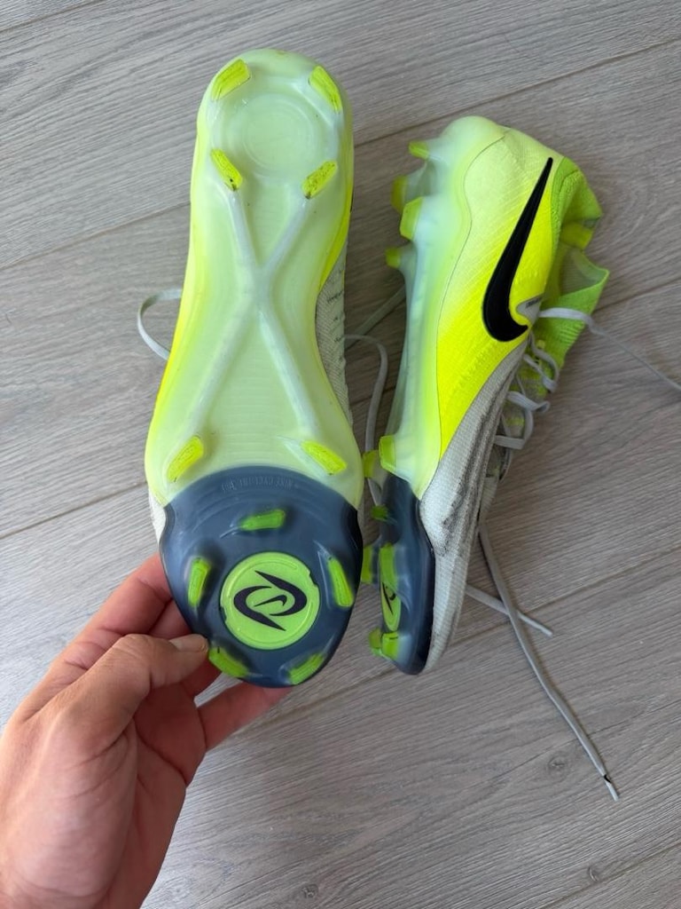 Nike Phantom Luna Elit Krampon 44 - 7