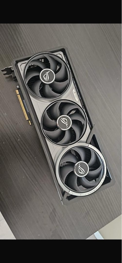 Asus rog astral 5080 ekran kartı - 3