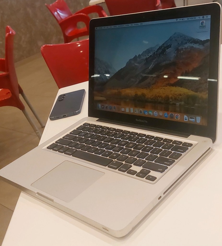 Apple MacBook Pro (13-inch, Mid 2010) - Model 7,1 - 4