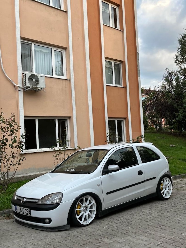 opel corsa 1.7 - 2