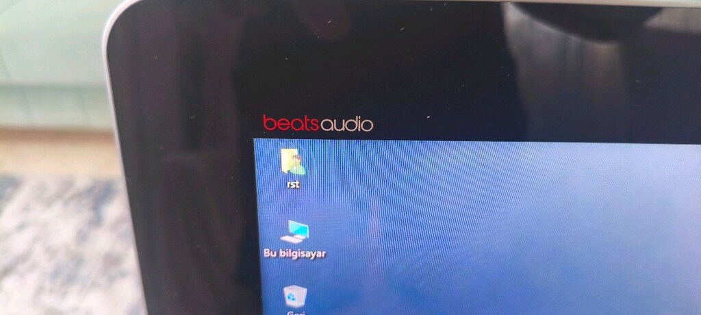 HP ENvY 23 DOKUNMATİK ALL İN ONE PC_BEATS AUDİO_BLUERAY_ (TAKASLİ - 6
