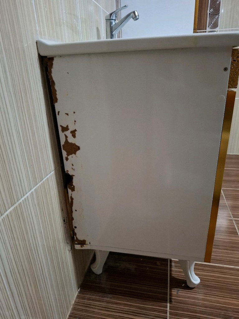 Banyo dolabı - 4