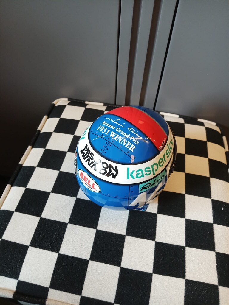 Leclerc 2021 Monaco Ferrari Formula 1 F1 1:2 Model Kask - 3