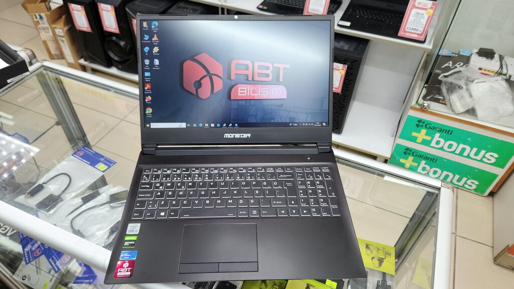 ABT BİLİŞİM – Monster Abra A5 i5 10. Nesil 16 GB RAM gaming laptop - 9