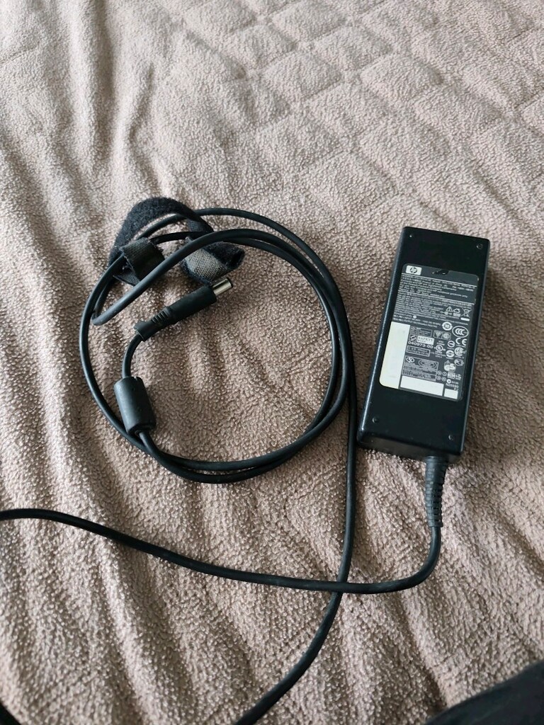 HP Pavilion serisi için orjinal şarj cihazı - 2