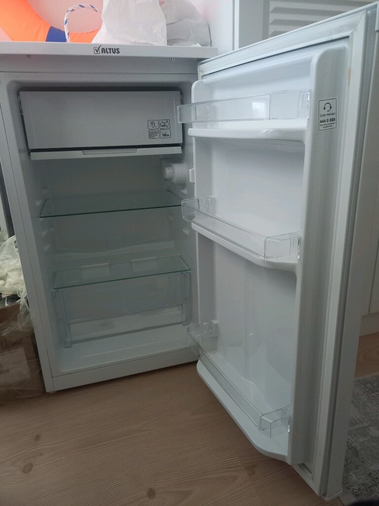 ALTUS MİNİ BUZDOLABİ 90lt AL 1090 - 3